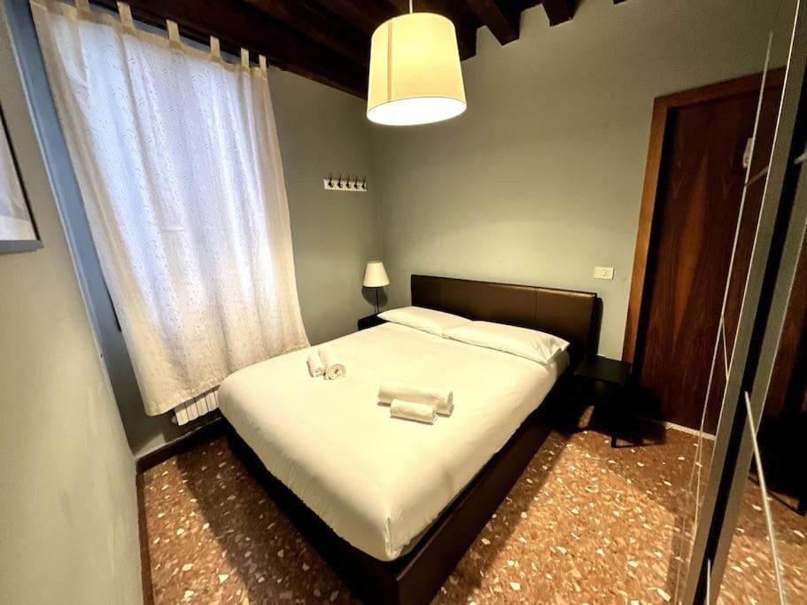 San Marco - Elegante Suite Venesia Bagian luar foto