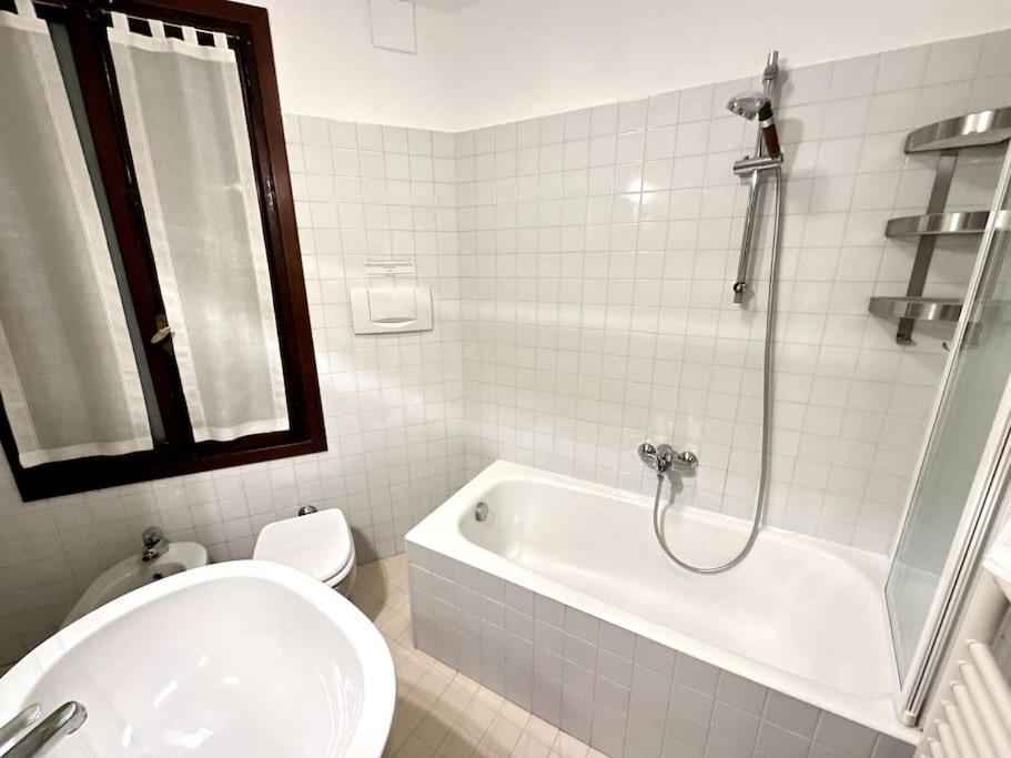 San Marco - Elegante Suite Venesia Bagian luar foto